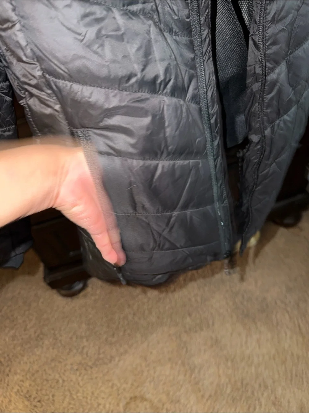 HQ Heated Jacket Black Quilted Puffer Jacket with Hood - Picture 5 of 11